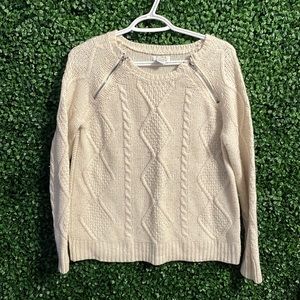Crème cable knit sweater with zipper detail